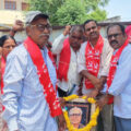cpm-party-leaders-paying-tribute-to-sundarayyas-portrait