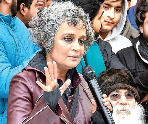 Case against Arundhatiraru!
